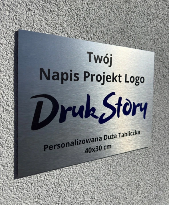 Duża tabliczka z własnym projektem 40x30 logo napis srebrna personalizowana