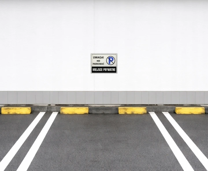 Tabliczka UWAGA NIE PARKOWAĆ MIEJSCE PRYWATNE 40x30cm DRUK UV aluminium
